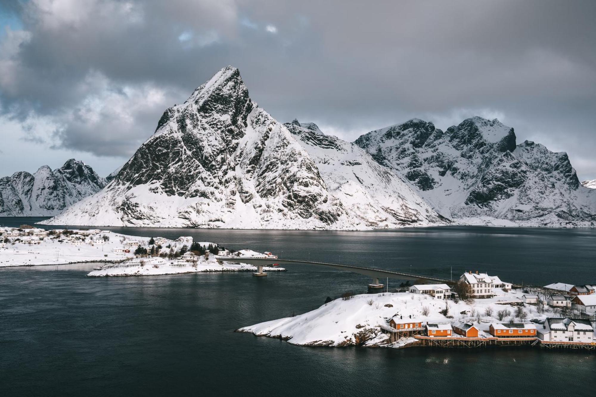 Lofoten Suite Apartments - Rostad Retro Rorbuer راين المظهر الخارجي الصورة
